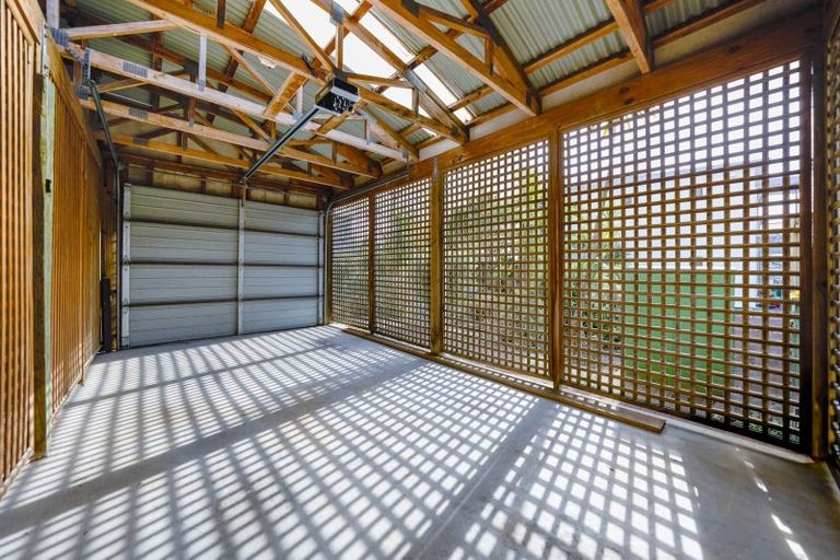 Photo of property in The Grange, 1/92 Bush Road, Albany, Auckland, 0632