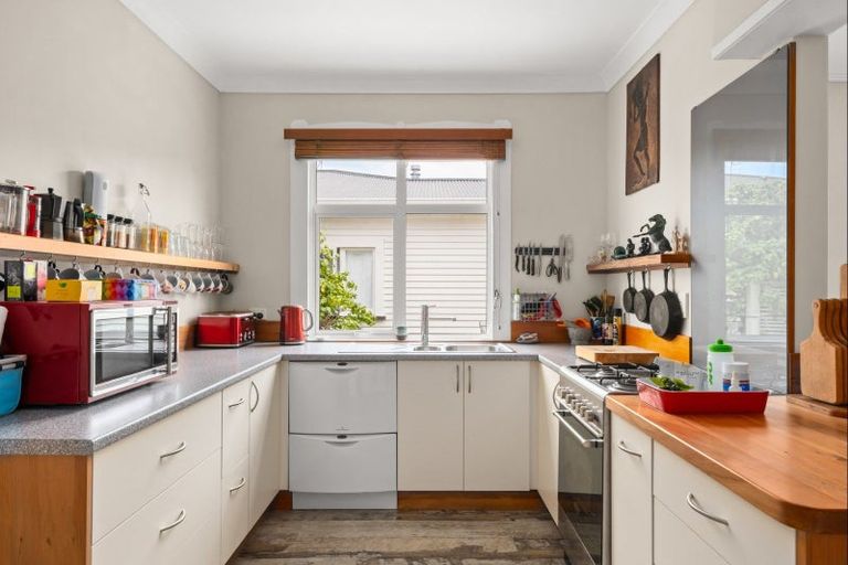 Photo of property in 128 Russell Street, Whataupoko, Gisborne, 4010