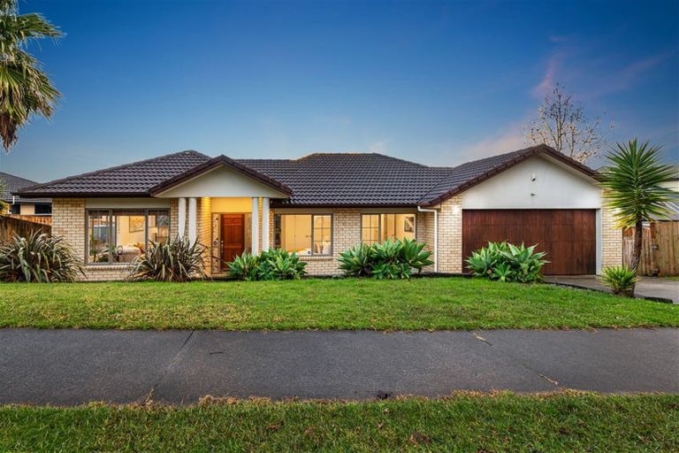 Photo of property in 29 Sapperton Drive, Henderson, Auckland, 0612