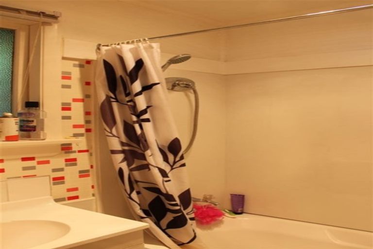 Photo of property in 282 Kenmure Road, Kenmure, Dunedin, 9011