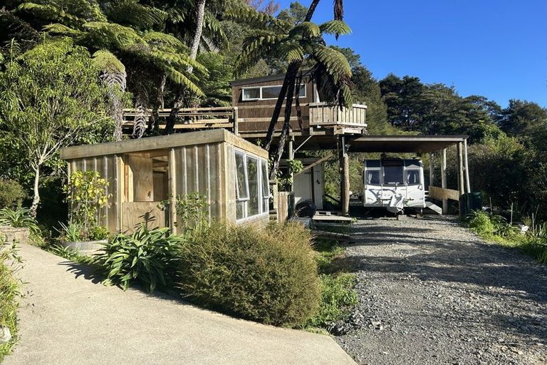 Photo of property in 1742 Queen Charlotte Drive, Linkwater, Picton, 7281