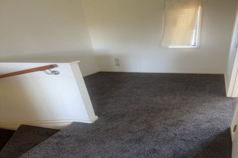 Photo of property in 93/2 Armoy Drive, East Tamaki, Auckland, 2016