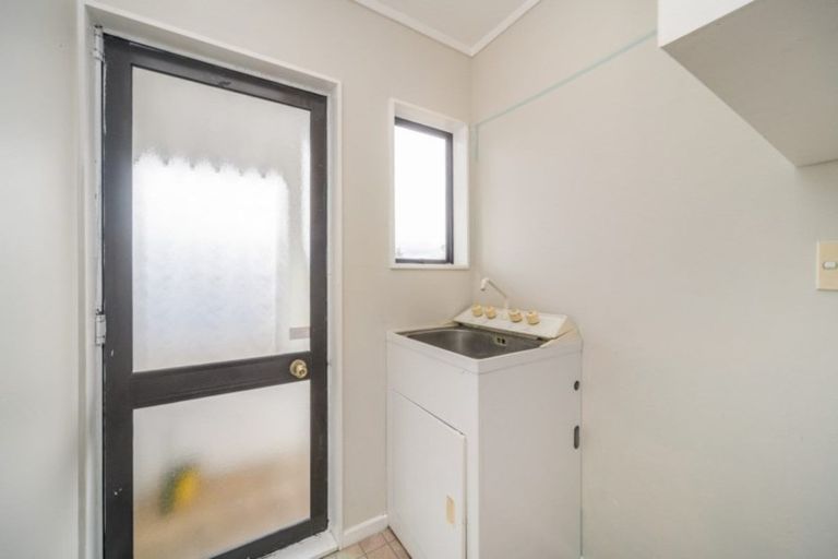 Photo of property in 99 Hillcrest Drive, Kelvin Grove, Palmerston North, 4414