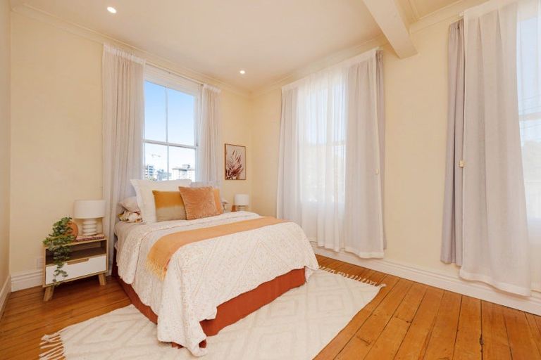 Photo of property in 18 George Street, Thorndon, Wellington, 6011