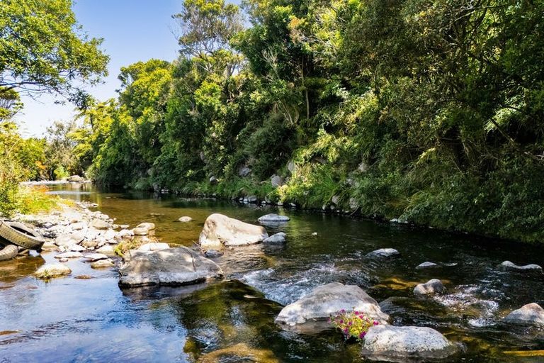 Photo of property in 661 Manaia Road, Manaia, Coromandel, 3581