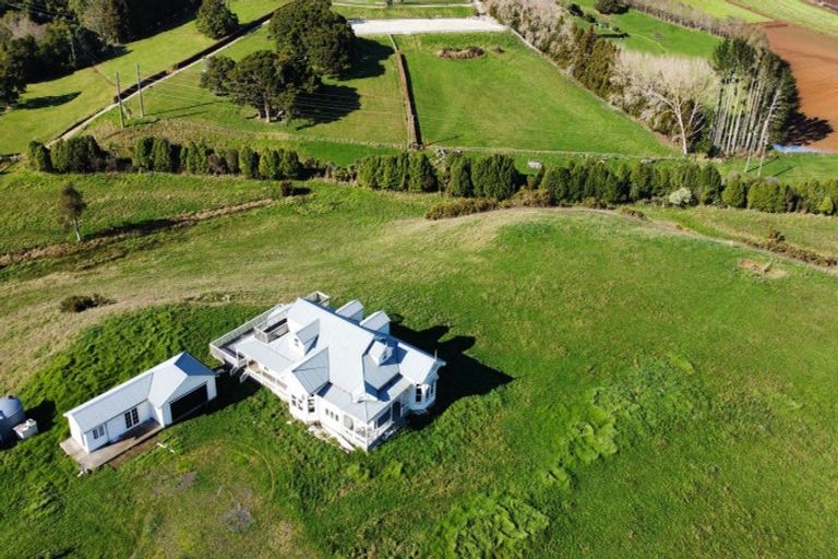 Photo of property in Pukekohe Road East, Pukekohe East, Pukekohe, 2677