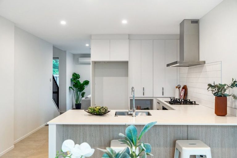 Photo of property in 43 Ngakoro Road, Karaka, Papakura, 2113