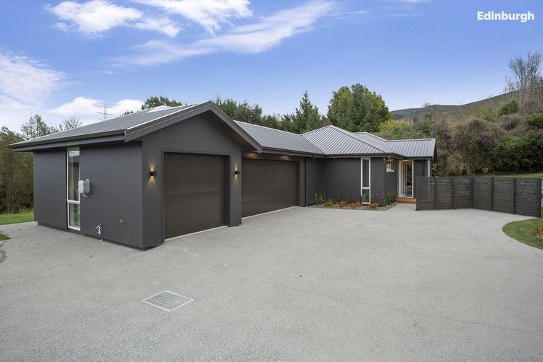 Photo of property in 14 Redwoods Lane, Helensburgh, Dunedin, 9010