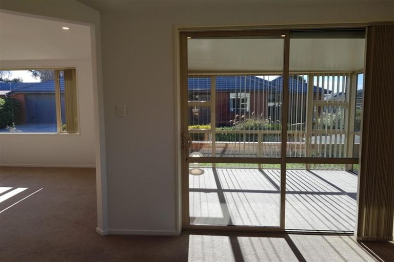 Photo of property in 2 Piper Lane, Beckenham, Christchurch, 8023