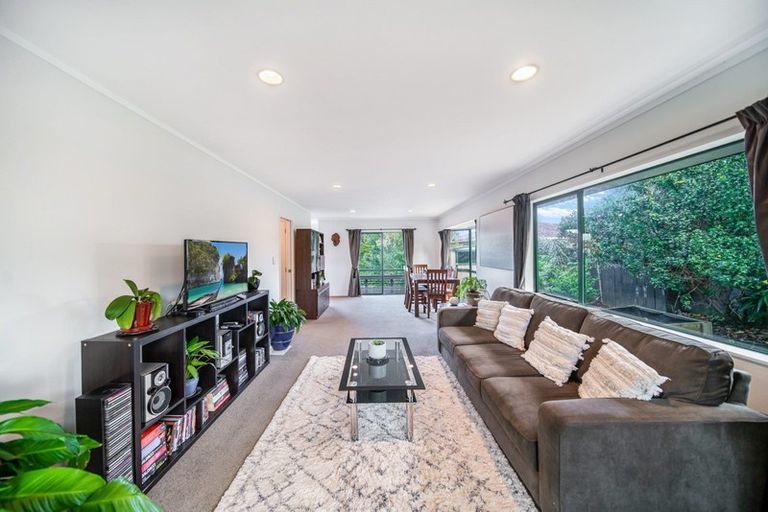 Photo of property in 2/23a Vincent Street, Howick, Auckland, 2014