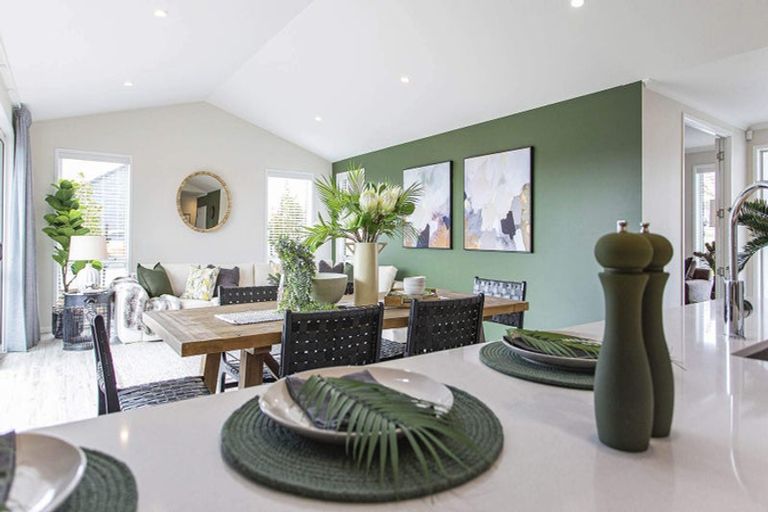 Photo of property in 47 Te Taniwha Road, One Tree Point, 0118