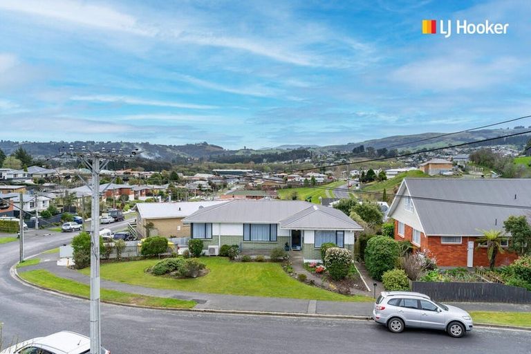 Photo of property in 49 Elwyn Crescent, Green Island, Dunedin, 9018