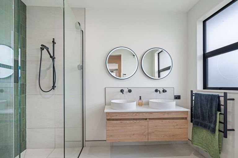 Photo of property in 11 Orchiston Way, Lincoln, 7608