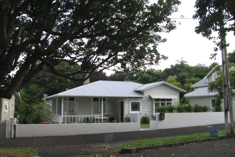 Photo of property in 15 Alberon Street, Parnell, Auckland, 1052