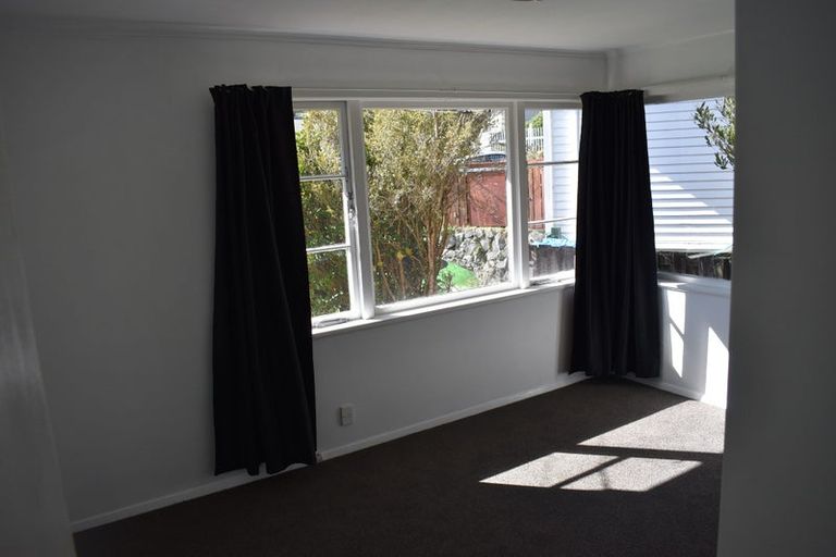 Photo of property in 22 John Street, Stokes Valley, Lower Hutt, 5019