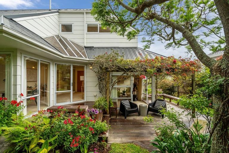 Photo of property in 2/19 Walter Street, Hauraki, Auckland, 0622