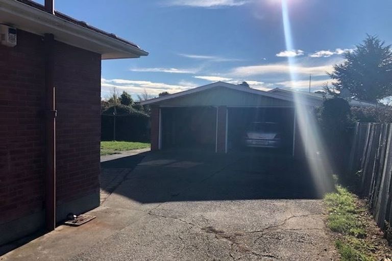 Photo of property in 1/59 Lochee Road, Upper Riccarton, Christchurch, 8041