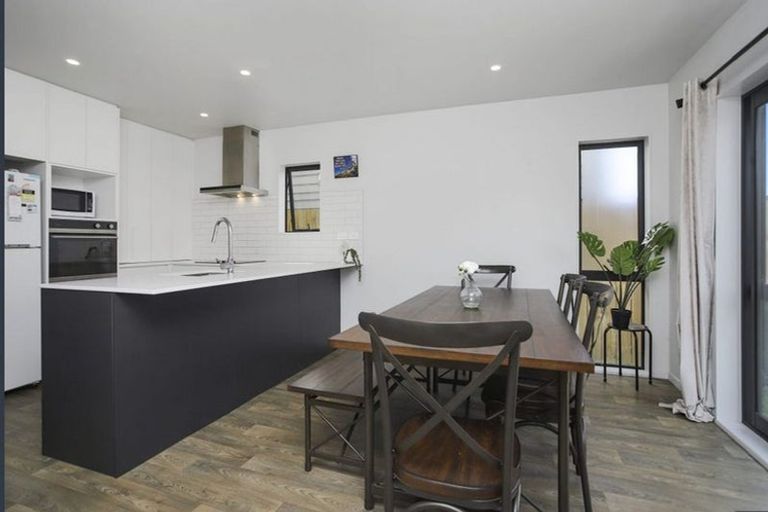 Photo of property in 38 Matawhanga Drive, Wattle Downs, Auckland, 2103