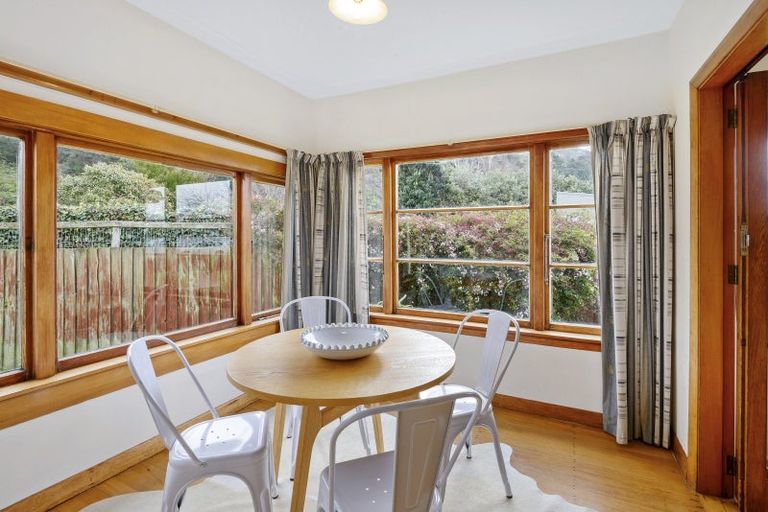 Photo of property in 12 Truro Street, Sumner, Christchurch, 8081