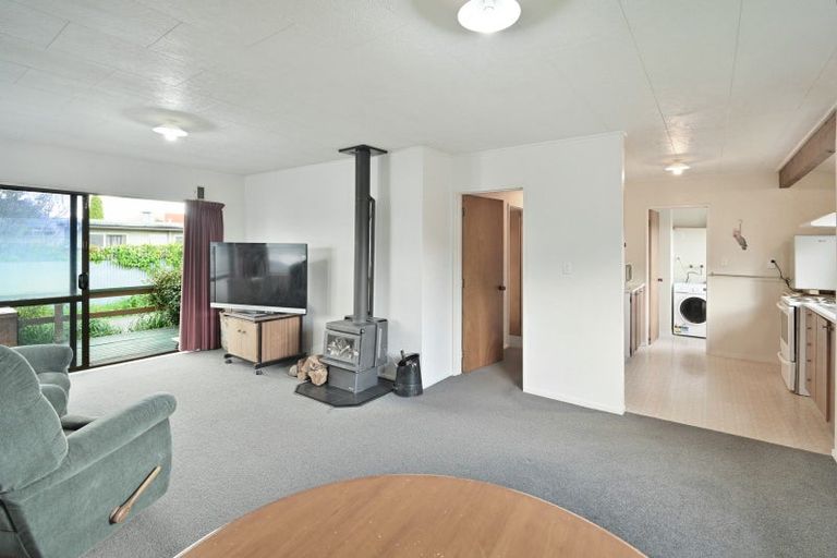 Photo of property in 2/806 Saint Aubyn Street East, Parkvale, Hastings, 4122