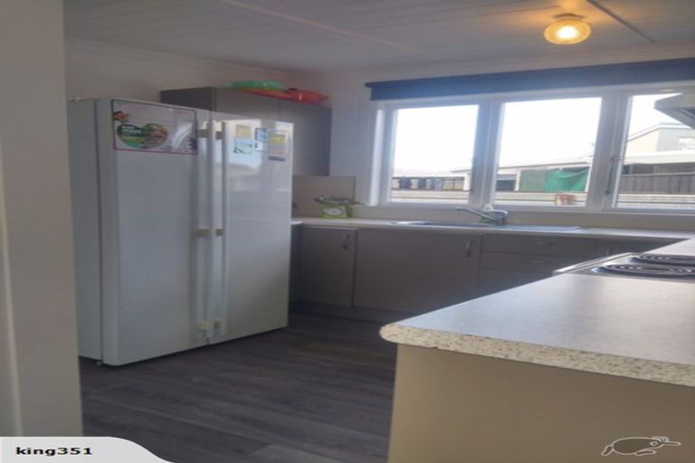 Photo of property in 2 Moore Avenue, Tawhero, Whanganui, 4501