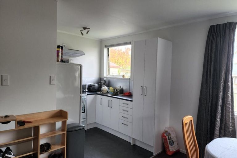 Photo of property in 6 The Square, Manor Park, Lower Hutt, 5019