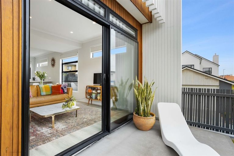 Photo of property in 19 Frank Gill Road, Hobsonville, Auckland, 0616