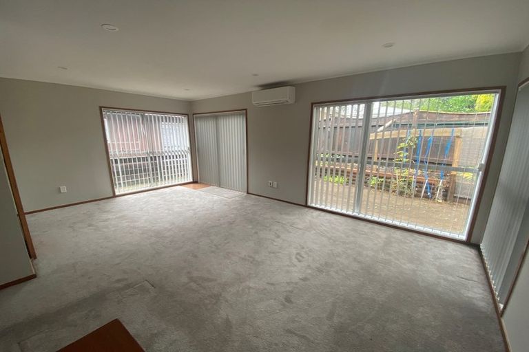 Photo of property in 2/51 Landscape Road, Papatoetoe, Auckland, 2025
