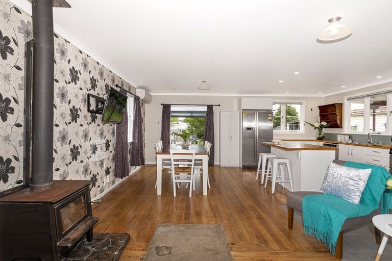 Photo of property in 13 Cochrane Street, Elgin, Gisborne, 4010