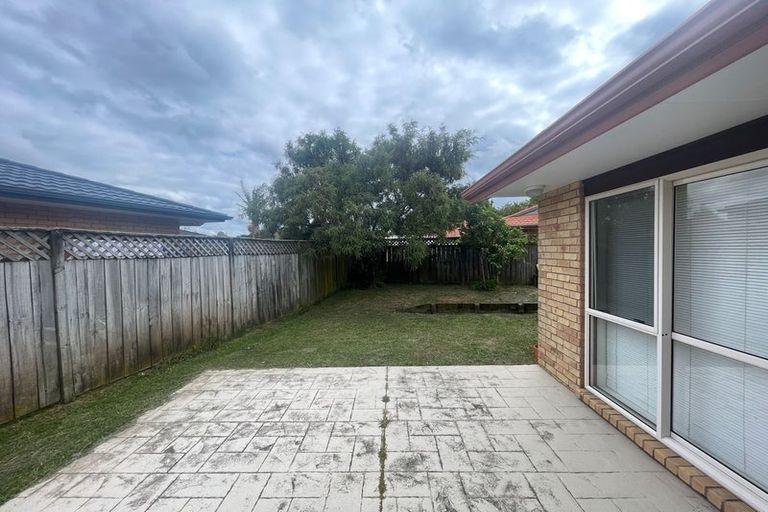 Photo of property in 11 Millington Place, Huntington Park, Auckland, 2013