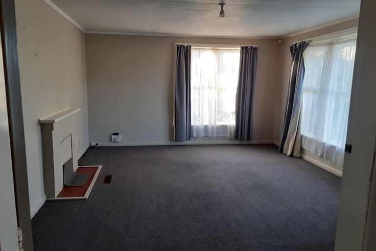 Photo of property in 39 Kenney Crescent, Fairfield, Hamilton, 3214