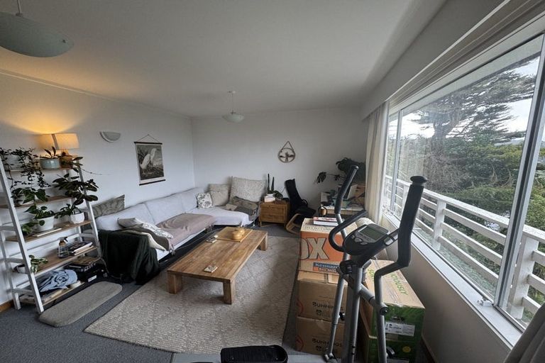 Photo of property in 13-13a Espin Crescent, Karori, Wellington, 6012