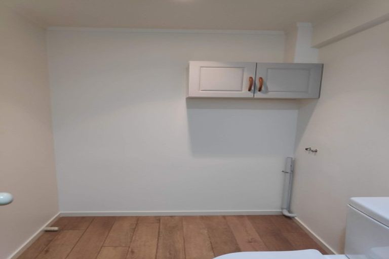 Photo of property in 34 Archers Road, Glenfield, Auckland, 0629