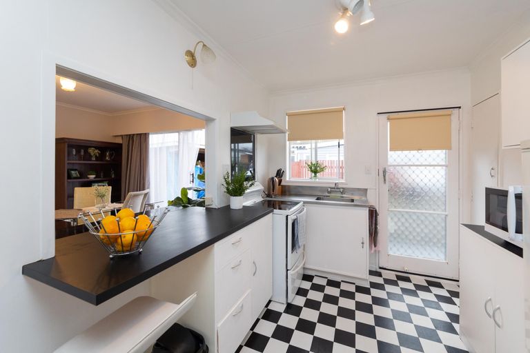 Photo of property in 52a North Street, Palmerston North, 4410