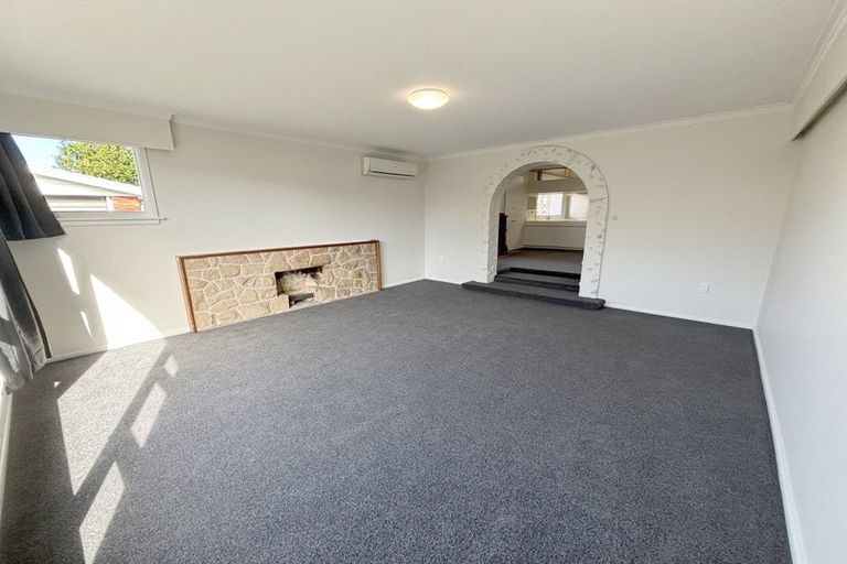 Photo of property in 56 Peer Street, Upper Riccarton, Christchurch, 8041