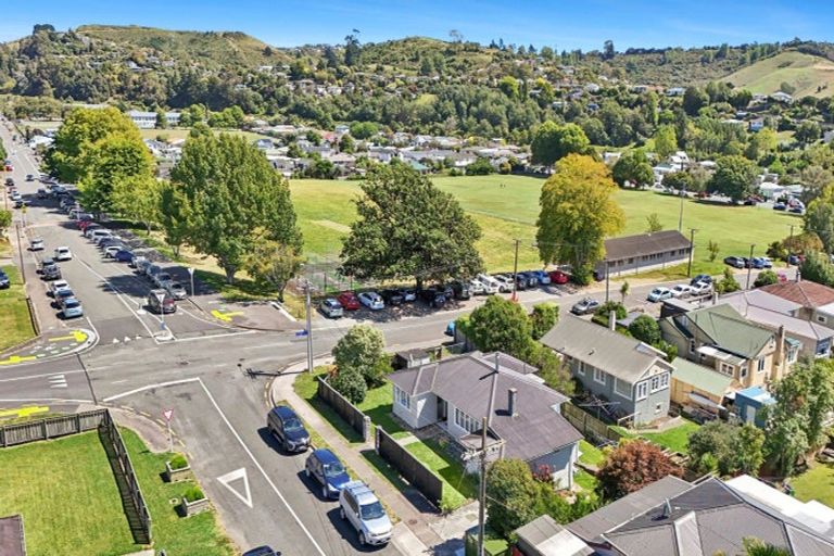 Photo of property in 38 Tipahi Street, Nelson South, Nelson, 7010