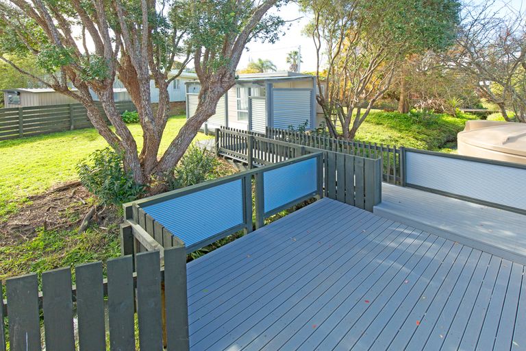 Photo of property in 7 Langton Road, Stanmore Bay, Whangaparaoa, 0932
