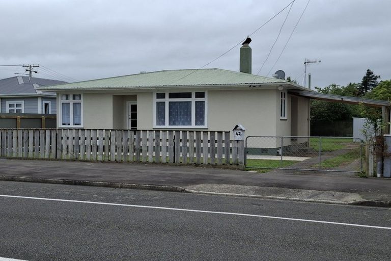 Photo of property in 42 High Street, Marton, 4710