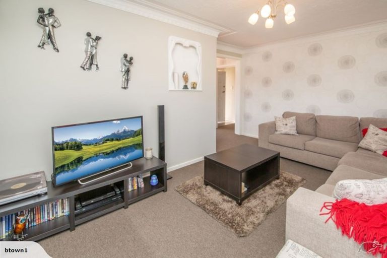 Photo of property in 26 Pembroke Street, Avondale, Christchurch, 8061