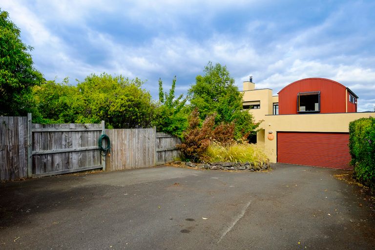 Photo of property in 3 Wharfdale Street, Macandrew Bay, Dunedin, 9014