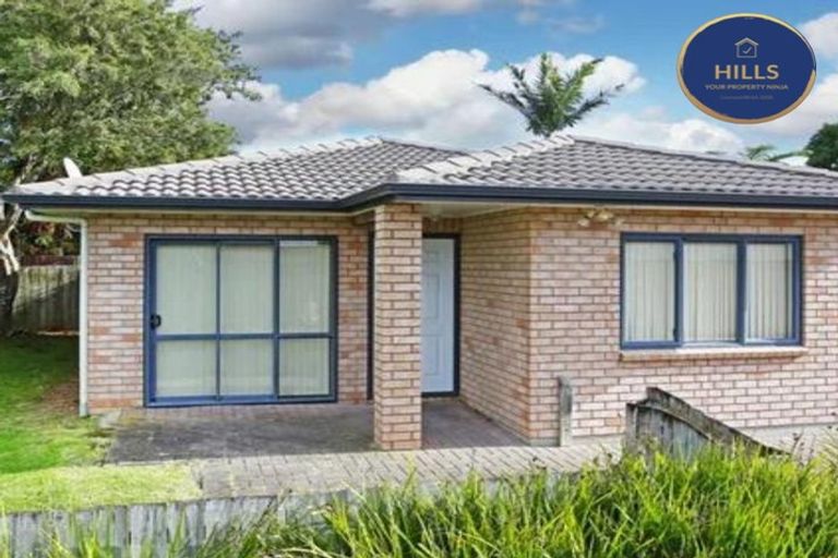 Photo of property in 2/11 Lawford Place, Mangere, Auckland, 2022