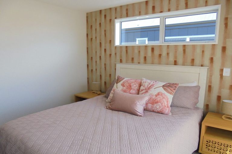 Photo of property in 6 John Raven Lane, Woodend, 7610