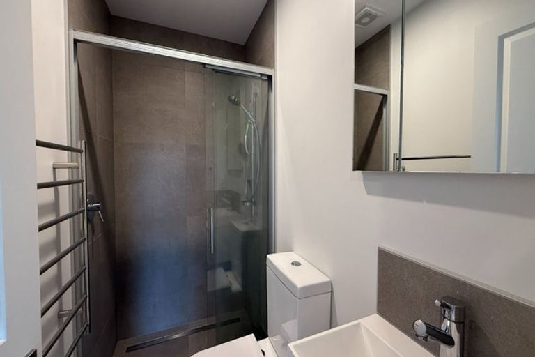 Photo of property in 4e Harmans Road, Lyttelton, 8082