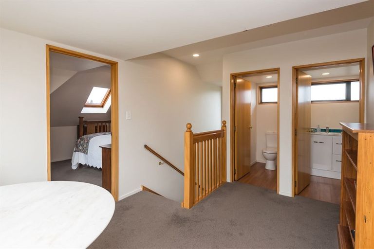 Photo of property in 267 Memorial Avenue, Burnside, Christchurch, 8053