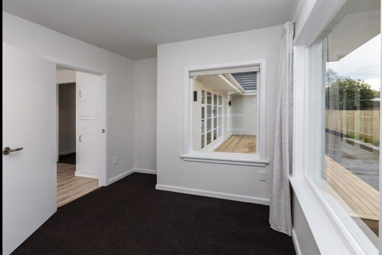 Photo of property in 94 Avondale Road, Avondale, Christchurch, 8061