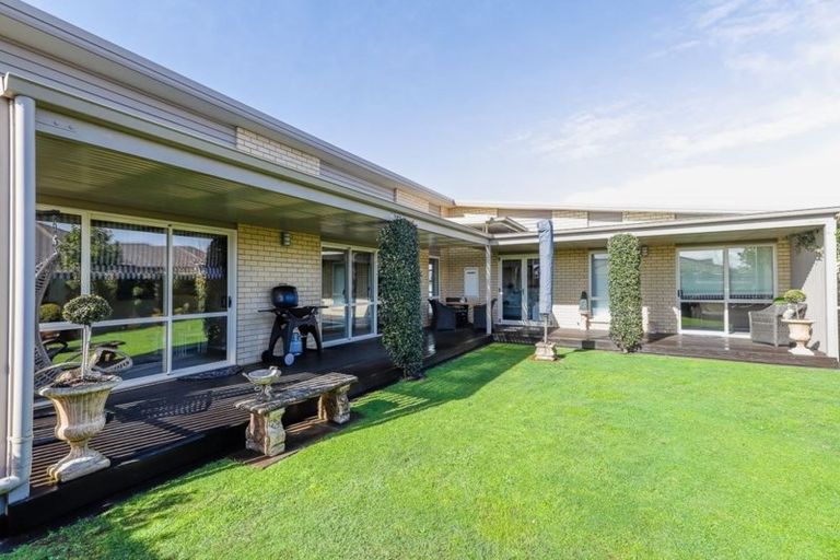 Photo of property in 15 Satchmo Place, Rototuna North, Hamilton, 3210