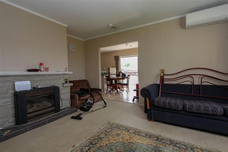 Photo of property in 8 Snead Place, Hamilton East, Hamilton, 3216