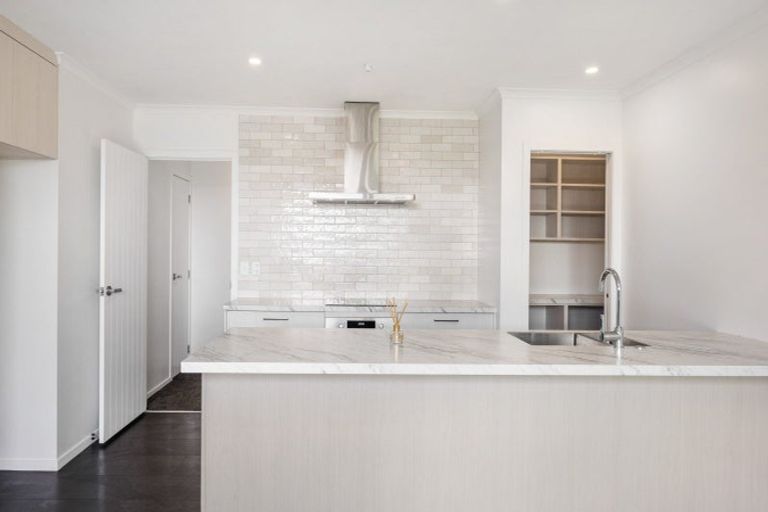 Photo of property in 19 Tahuna Minhinnick Drive, Glenbrook, Waiuku, 2681