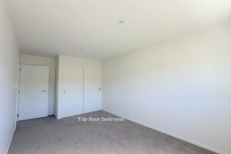 Photo of property in 15c Blenheim Street, Glenfield, Auckland, 0629