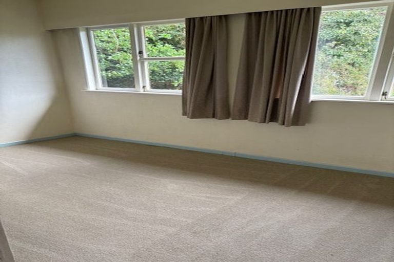 Photo of property in 37 Milne Terrace, Island Bay, Wellington, 6023